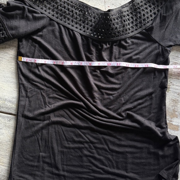 Elegant Black Off-Shoulder Top - Picture 6 of 7